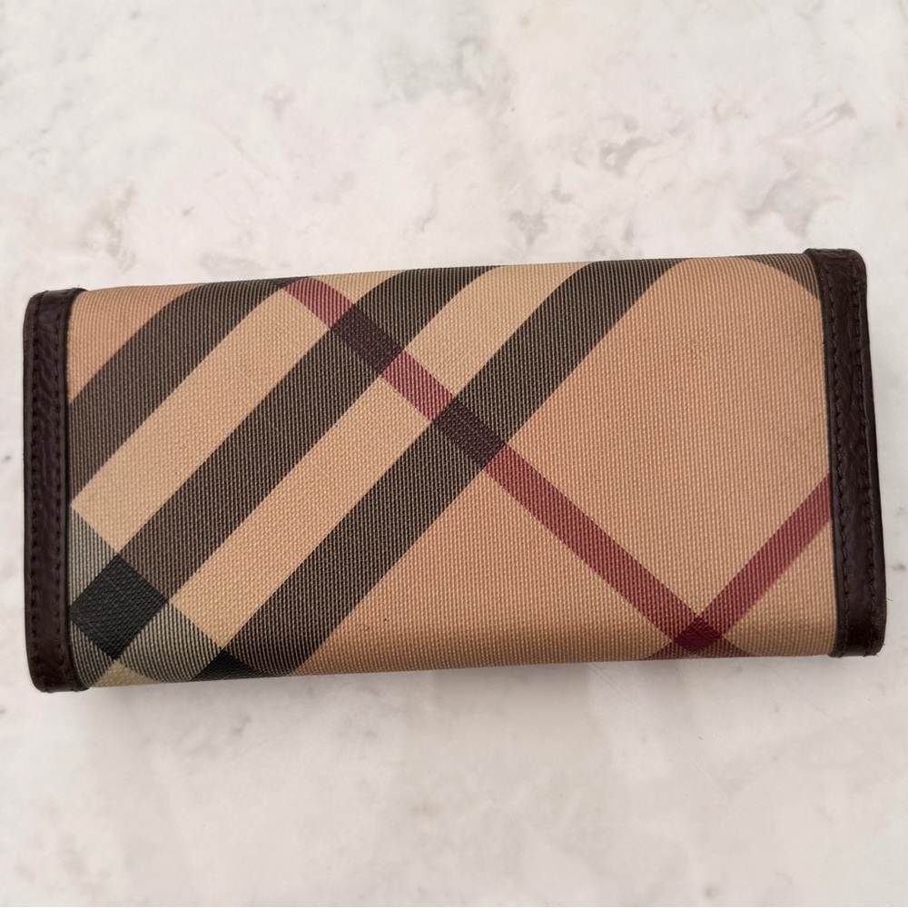 Burberry Nova Check Trifold Wallet - Picture 2 of 10